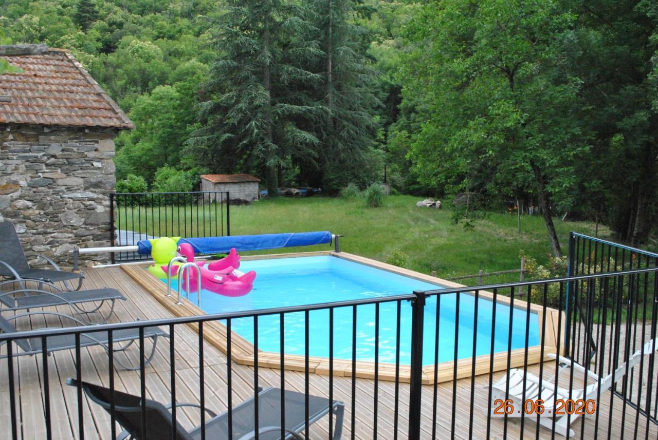 Alberguiere - Piscine Chauffee - Plancha - Barbecue Sainte-Croix-Vallee-Francaise Exteriér fotografie